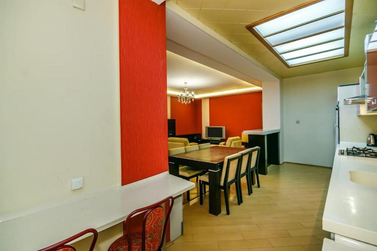 Red Apartment Vip City Center Baku Extérieur photo